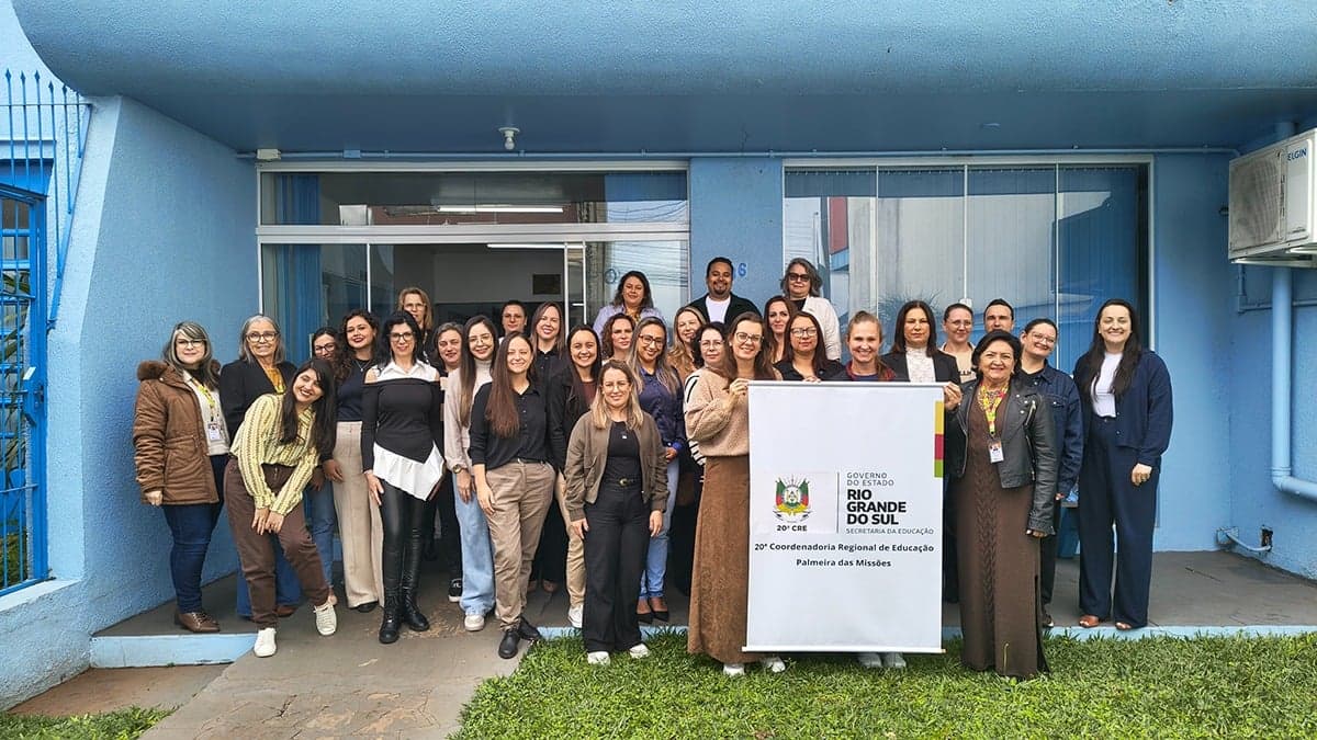 20ª CRE empossa mais de 140 profissionais da educação para atuar na região