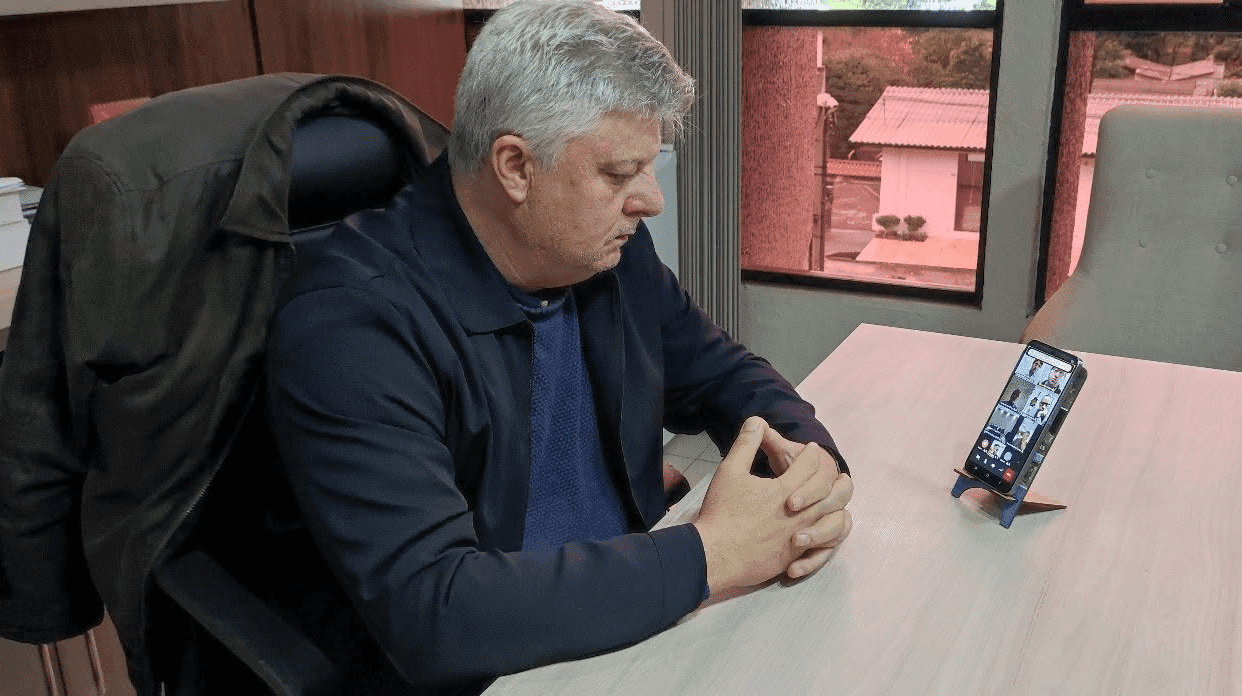 Prefeito de Liberato Salzano participa de reunião da Câmara Setorial da Citricultura 