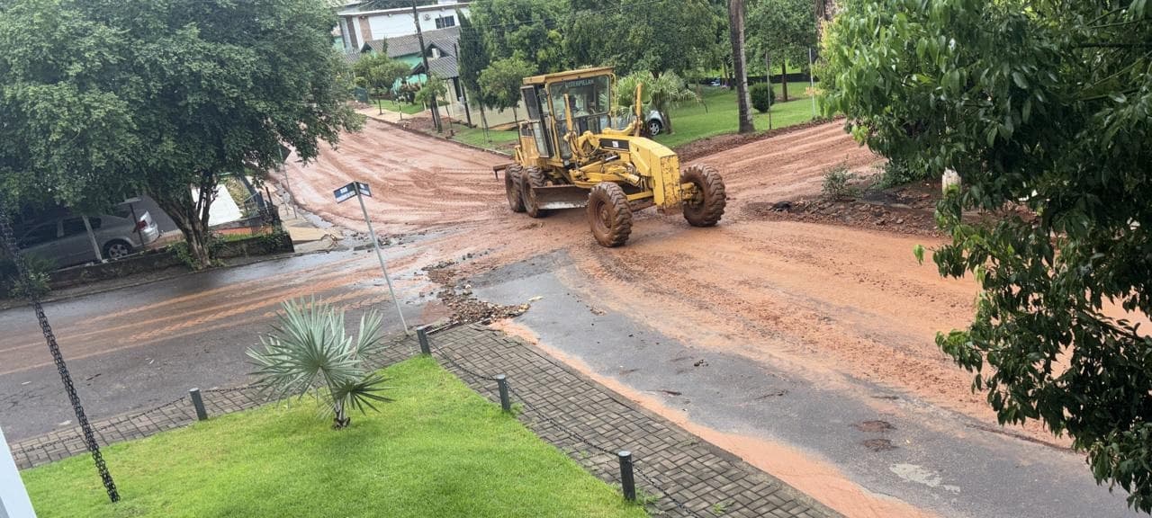 Alto volume de chuva causa inúmeros prejuízos em Cerro Grande