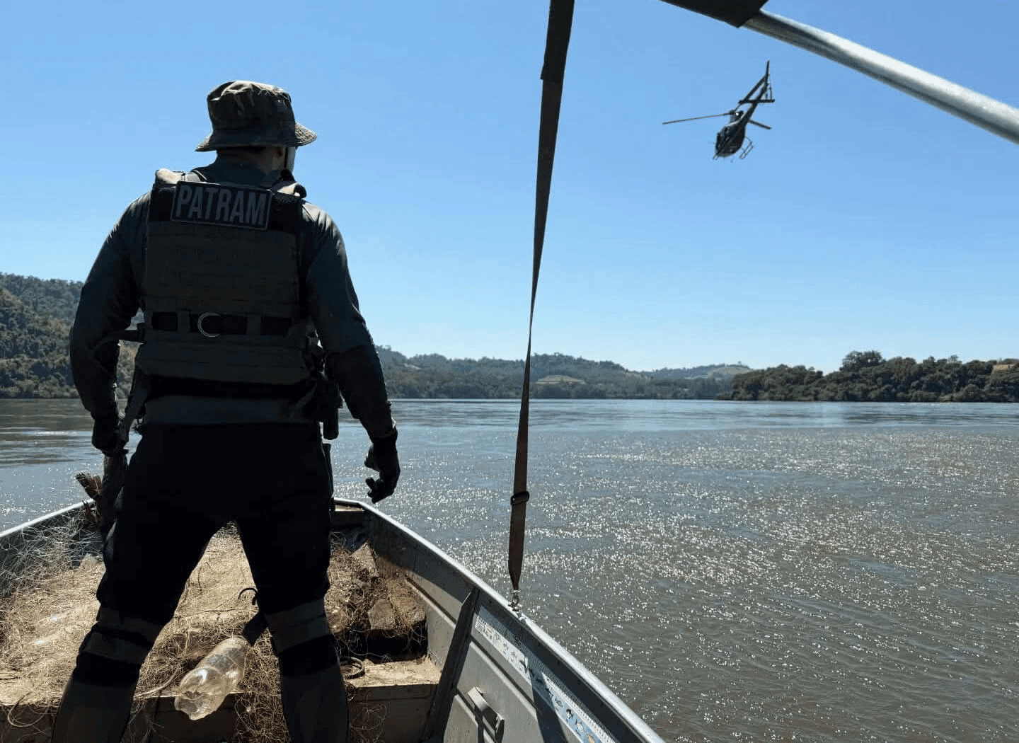 Mulher é presa em Vicente Dutra por porte de arma e pesca predatória 