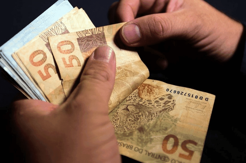 Salário mínimo de 2027 pode ficar acima da previsão dos R$ 1.717
